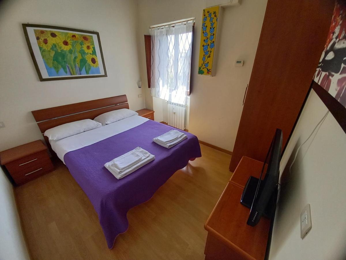 Casa Campo De' Fiori Рим Екстериор снимка